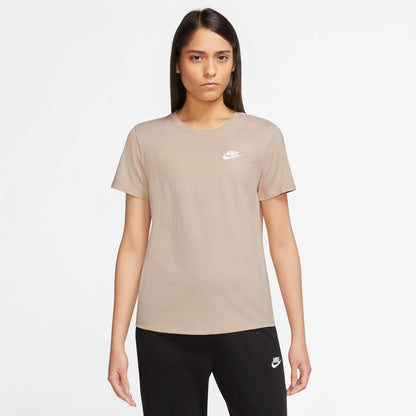 Nike W NSW Club SS Tee Shirt Femme - PATOGAZ