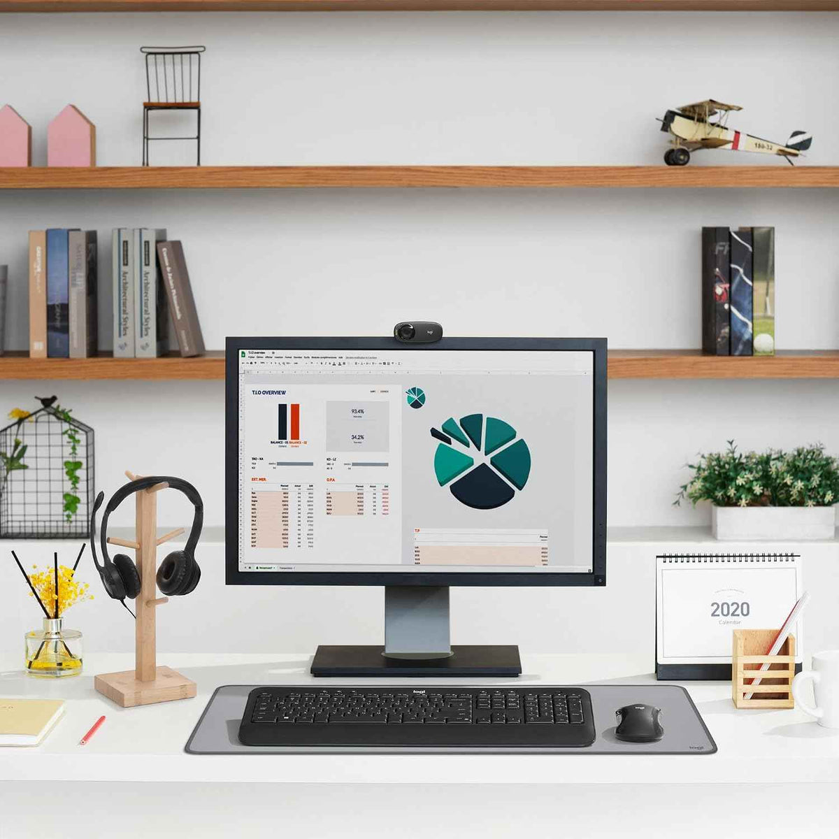 Logitech C270 Webcam Streaming HD | Webcam 720p/30ips, Appel Vidéo HD, Large Champ de Vision, Micro Antiparasites, Skype/FaceTime, PC/Mac/Chromebook