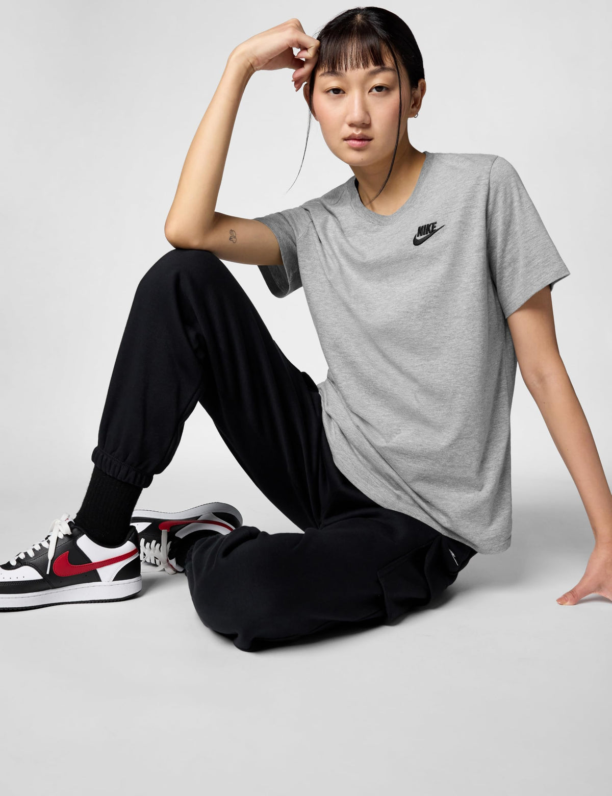 Nike W NSW Club SS Tee Shirt Femme - PATOGAZ