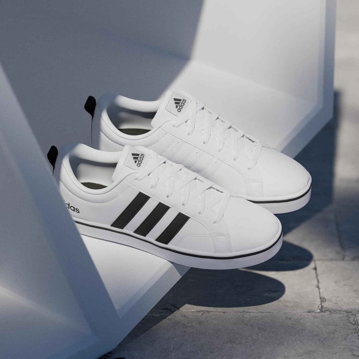 Adidas VS Pace 2.0 — Baskets Mixte Blanc/Noir