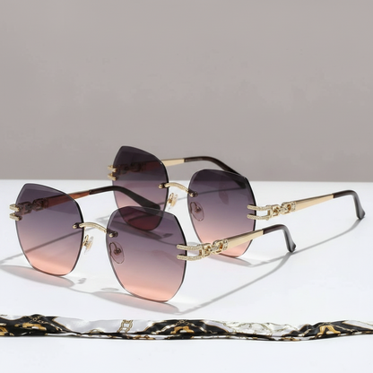 Lunettes de soleil carrées style Carrera / Verres dégradés       bleu & beige