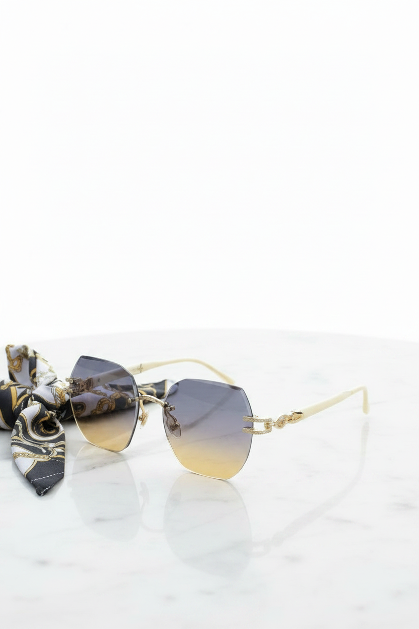 Lunettes de soleil carrées style Carrera / Verres dégradés       (bleu & beige)