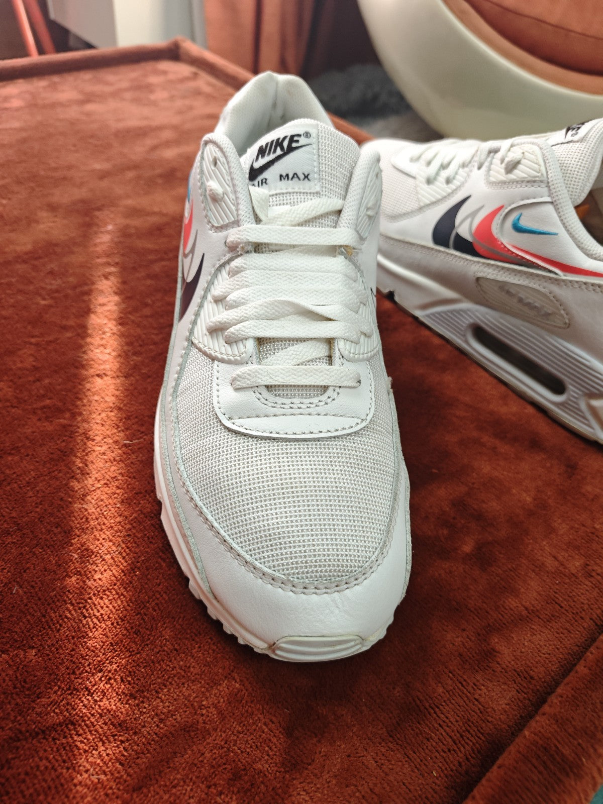 Nike Air Max 90 "Multi Swoosh"  Blanc / Cramoisi — UK 11 / EU 46