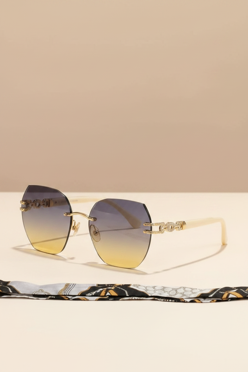 Lunettes de soleil carrées style Carrera / Verres dégradés       (bleu & beige)